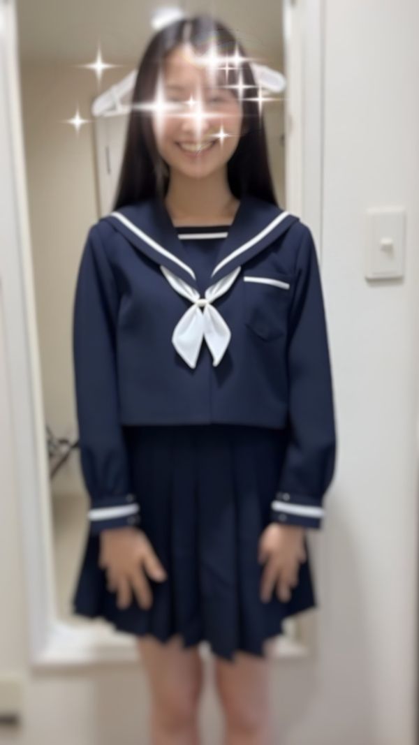 姪っ子1号の中学校の制服🤣 | えちえちなコスプレ見て