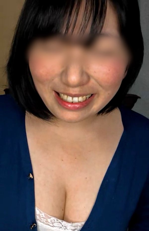 基本騎乗位は自分で腰振ってヨダレ垂らして感じてるみたい、あとは罵倒して奴隷扱いでOKしかし旦那今頃仕事してんだろな、おつかれさま（笑）今日もお宅の処理玩具使ってやったわ | 今日のオナネタ