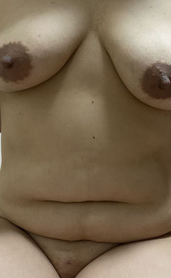 唾液まみれにしてあげてください🤤 | えっちな乳輪