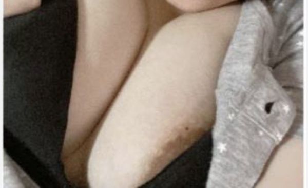 乳輪デカすぎてハミ出るの♡ | えっちな乳輪