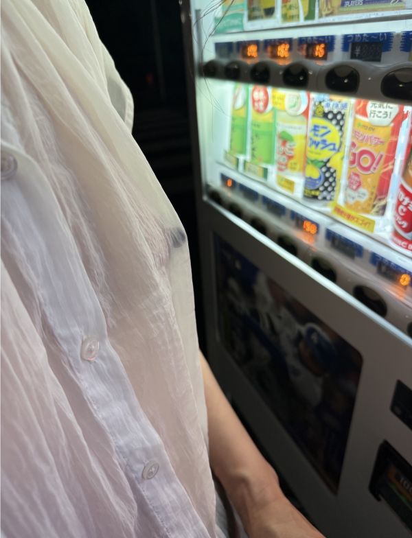 控えめで… | おっぱい見せて