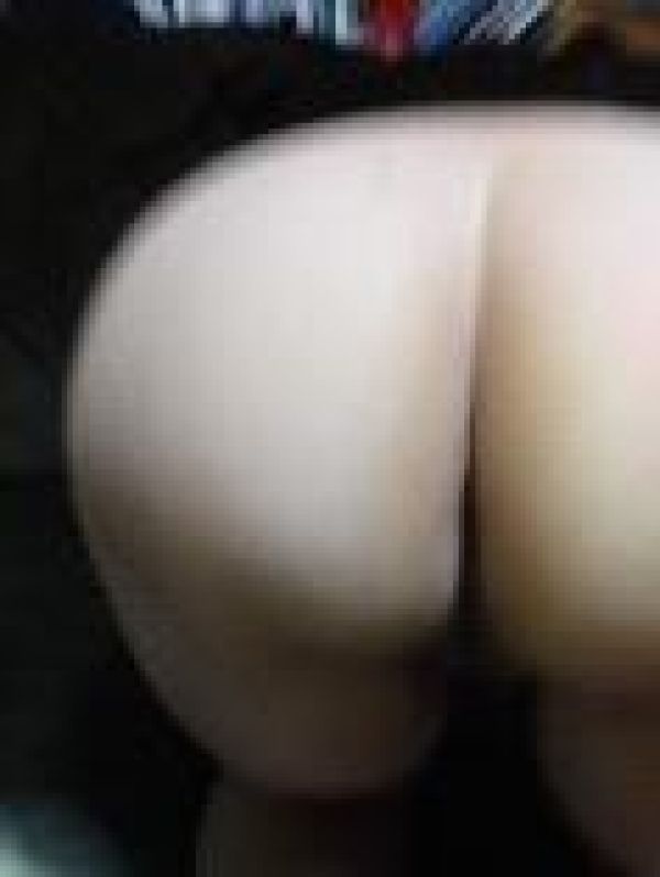 けつ | おしりを貼るとみんなが幸せになる