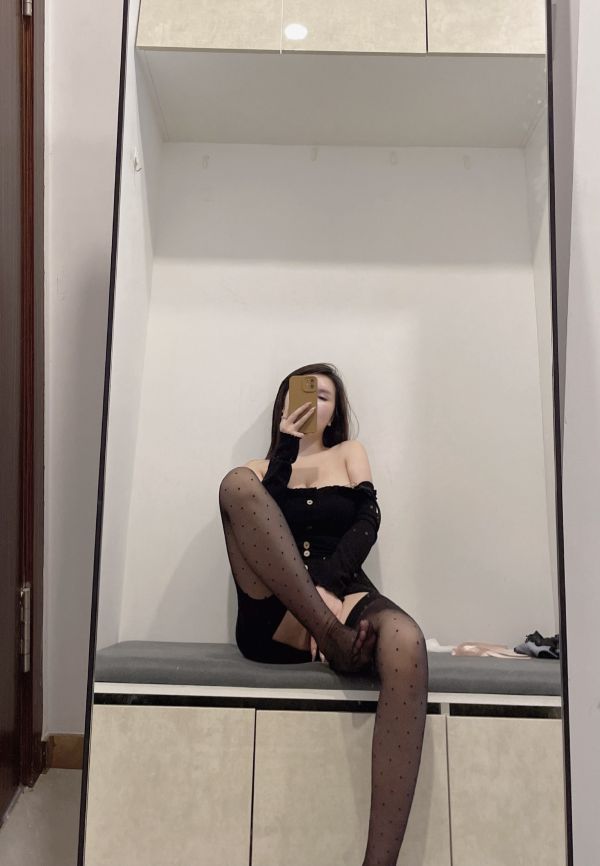 人妻夜は家の中で自分の欲望を満たす独身男性が欲しいですか様々なポーズを放つ内射呑精がたまらない連絡を待っています💕L1.NE:z555b | 自慢のアダルトグッズ