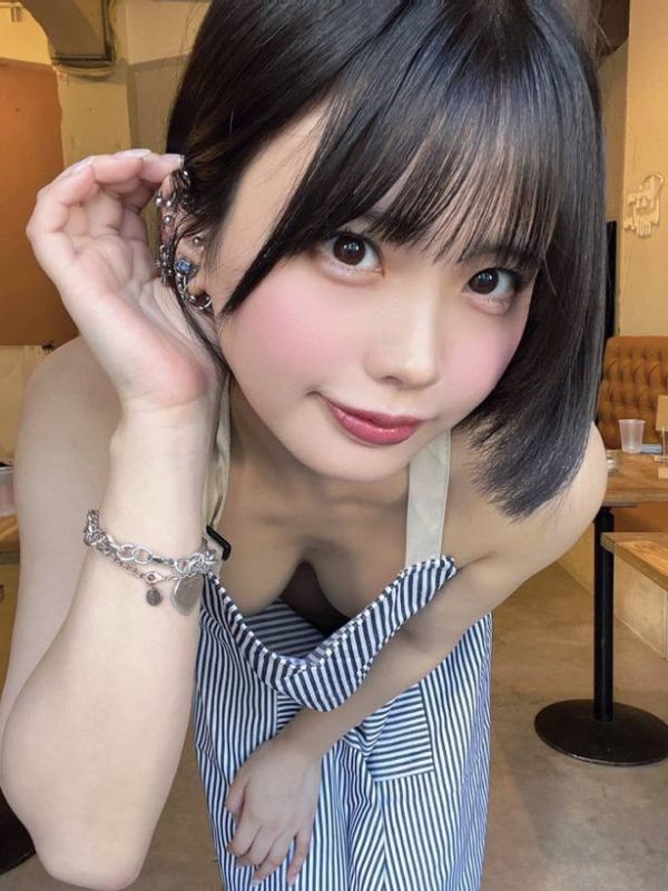 人妻夜は家の中で自分の欲望を満たす独身男性が欲しいですか様々なポーズを放つ内射呑精がたまらない連絡を待っています💕L1.NE:z555b | えっちな乳輪