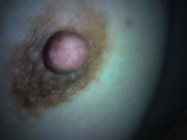 見られたくなる日もあるのですw | おっぱい見せて